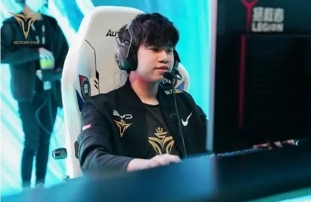 事进入了冲 事进入了冲